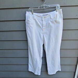 Chicos Platinum White Cropped Jeans size 1.5